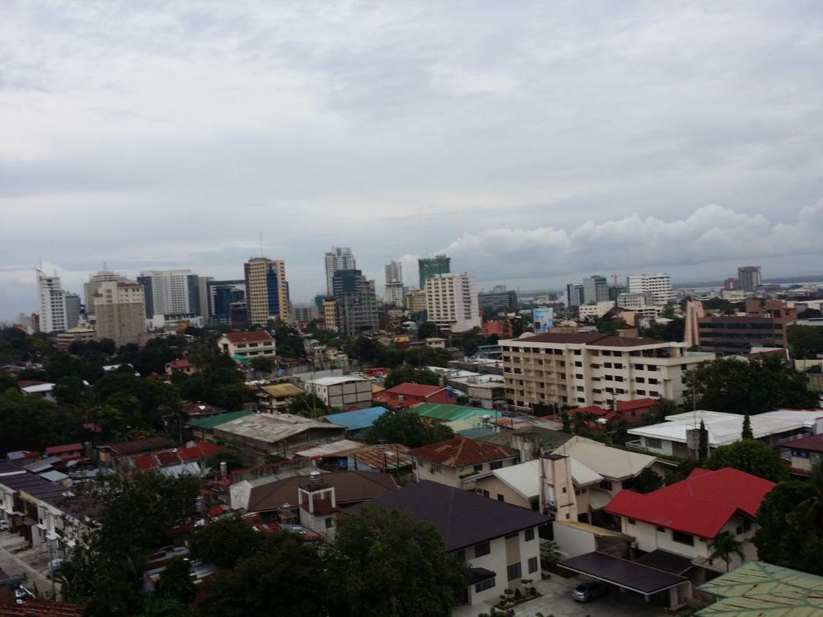 Obaid Condotels Cebu Buitenkant foto